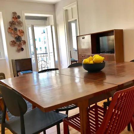 Apartment Large Elegant Flat, In Central